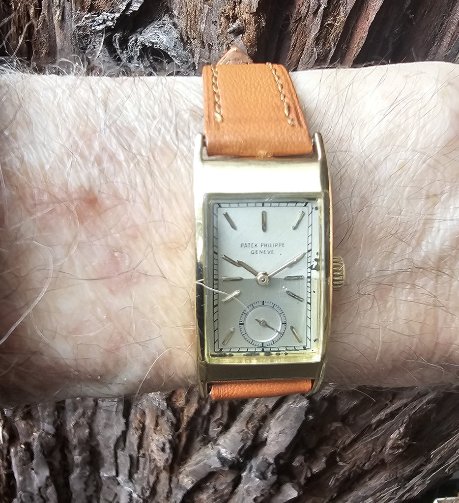 Patek Philippe 425J "Tegolino" Iconic Vintage  Art Deco Watch in Yellow Gold Circa 1948